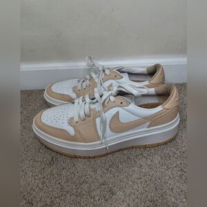 Nike Women's Suze 9  White and Tan Sneakers